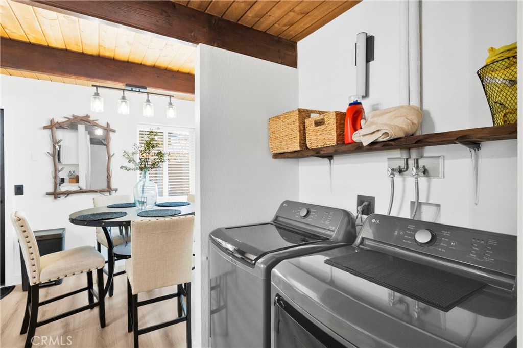279 Los Angeles Property Photo 13