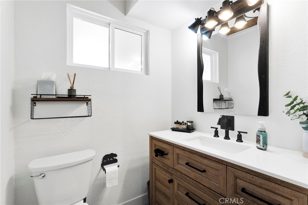 279 Los Angeles Property Photo 14