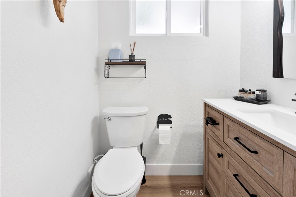 279 Los Angeles Property Photo 16