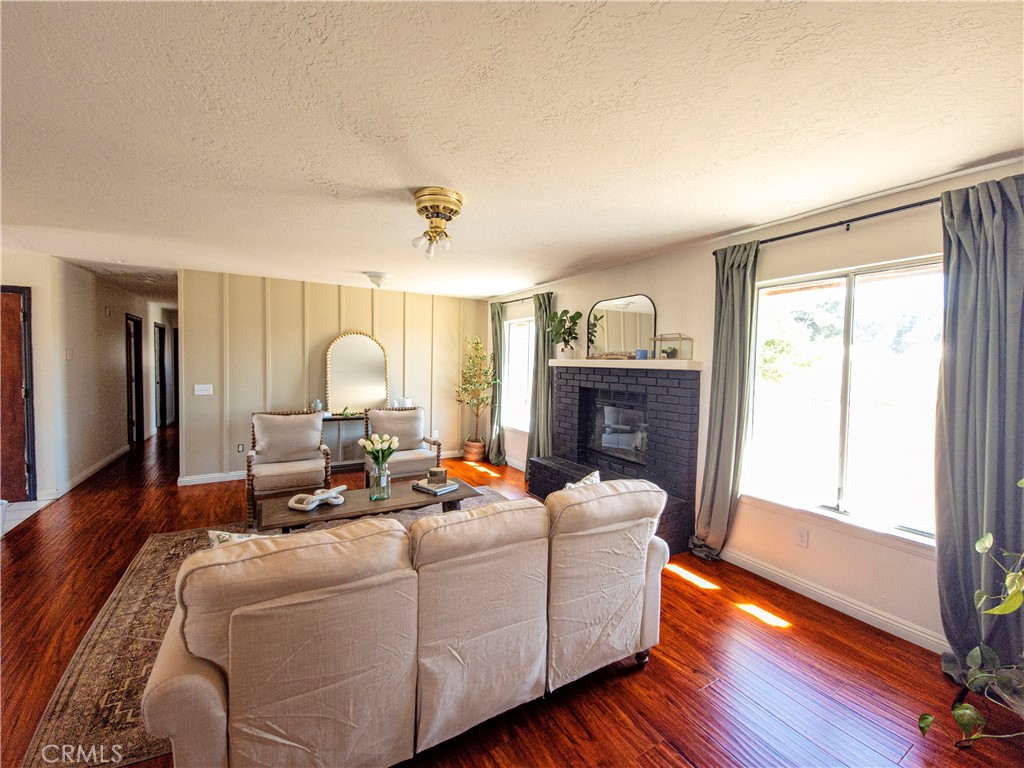9995 Smoke Tree Property Photo 13