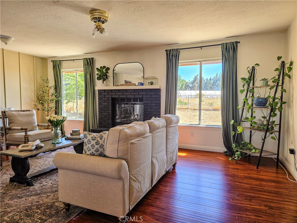 9995 Smoke Tree Property Photo 14