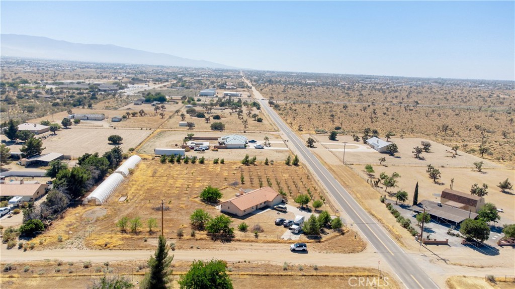 9995 Smoke Tree Property Photo 19