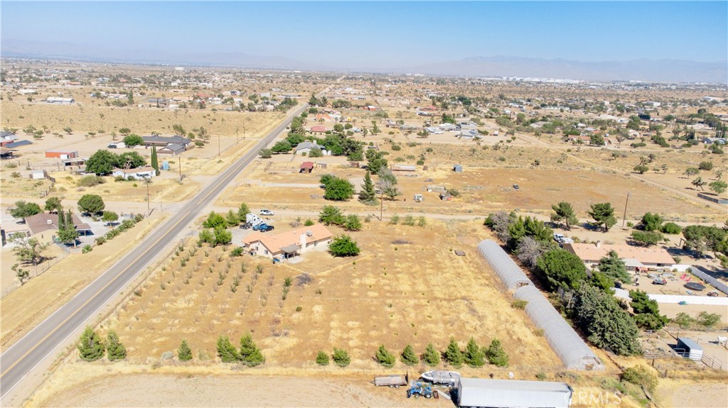 9995 Smoke Tree Property Photo 46