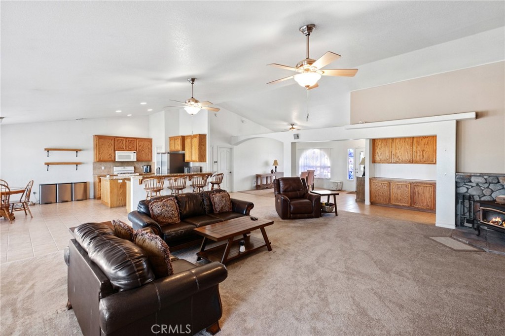 11025 El Esteban Property Photo 2