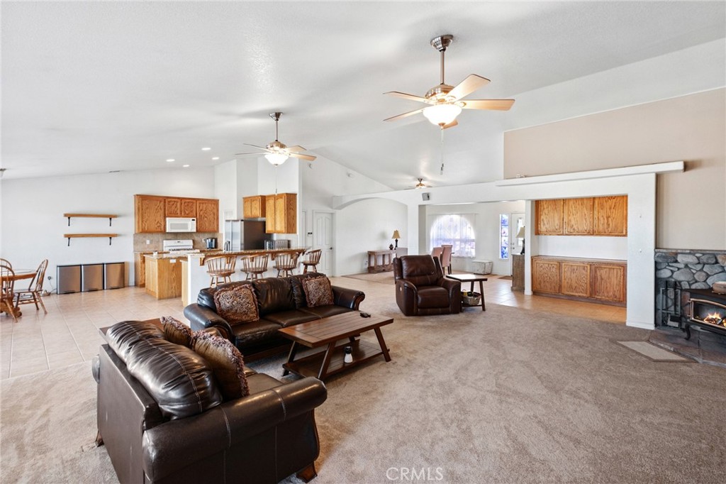 11025 El Esteban Property Photo 2
