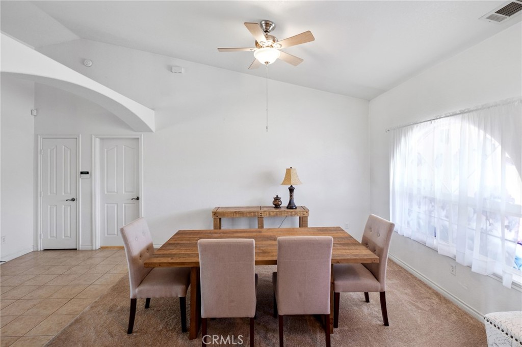 11025 El Esteban Property Photo 3