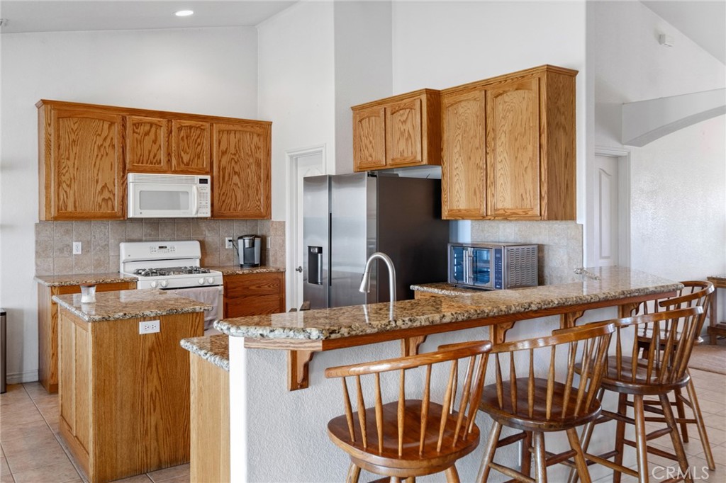 11025 El Esteban Property Photo 9