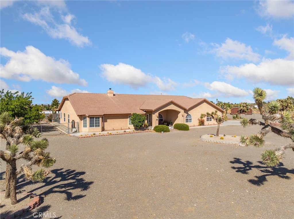 11025 El Esteban Property Photo 10