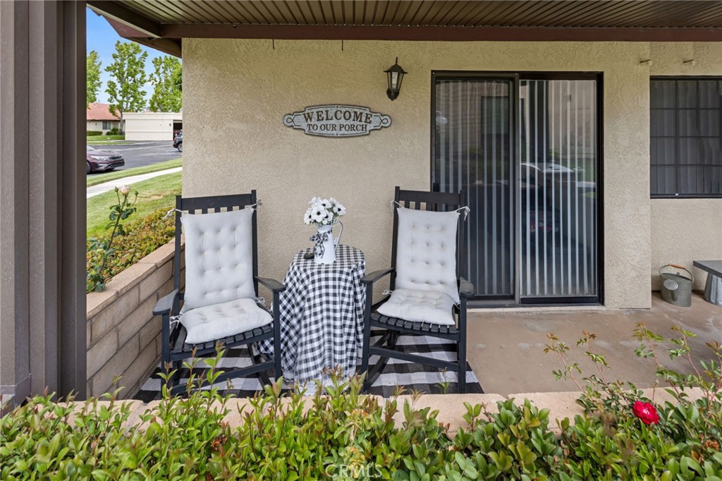 19222 Cottonwood Drive Property Photo 4