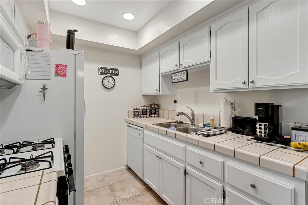 19222 Cottonwood Drive Property Photo 11