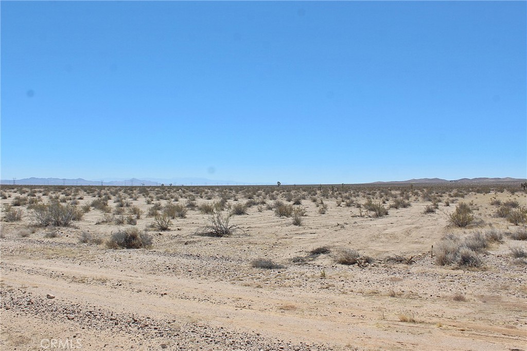 1111 Santa Fe Trail Property Photo 4