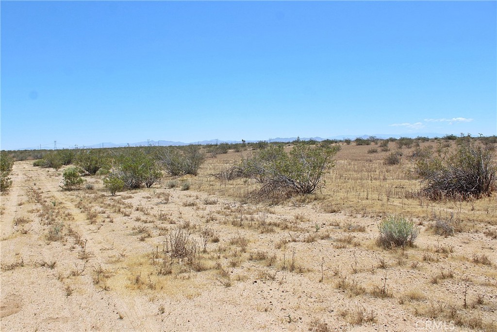 1111 Santa Fe Trail Property Photo 5