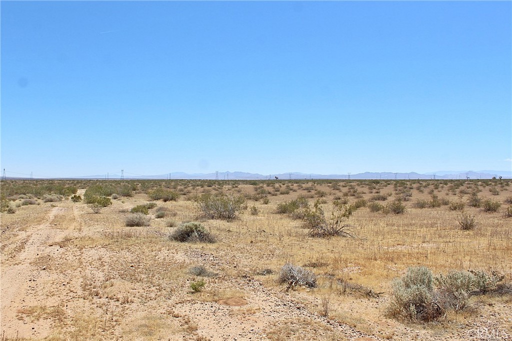 1111 Santa Fe Trail Property Photo 6
