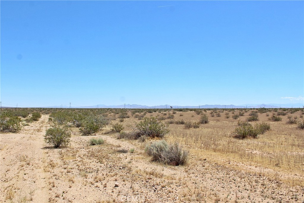 1111 Santa Fe Trail Property Photo 7