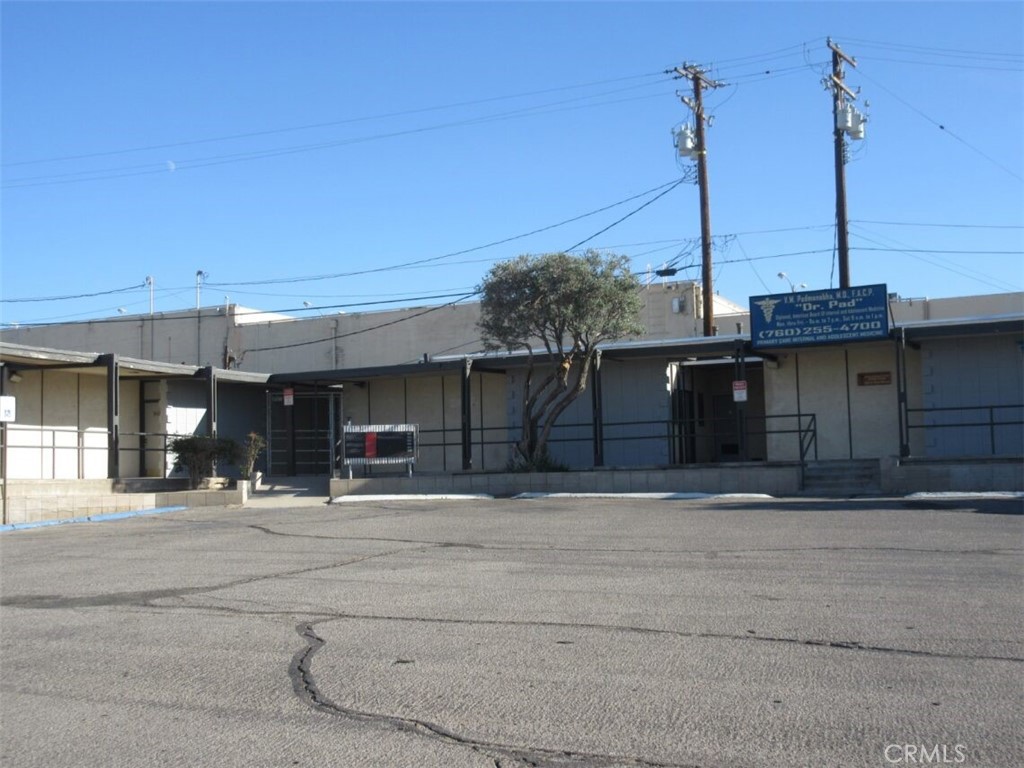 900 E Main Street Property Photo 2
