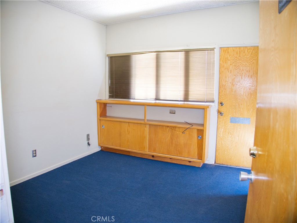 900 E Main Street Property Photo 12