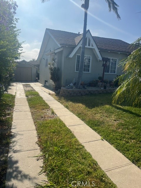 1235 N Wexham Property Photo 2