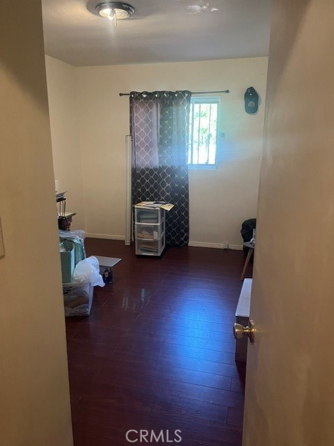 1235 N Wexham Property Photo 13