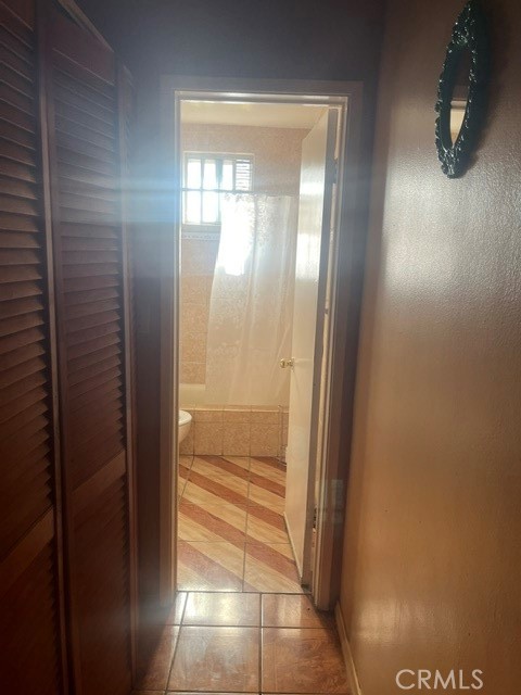 1235 N Wexham Property Photo 14