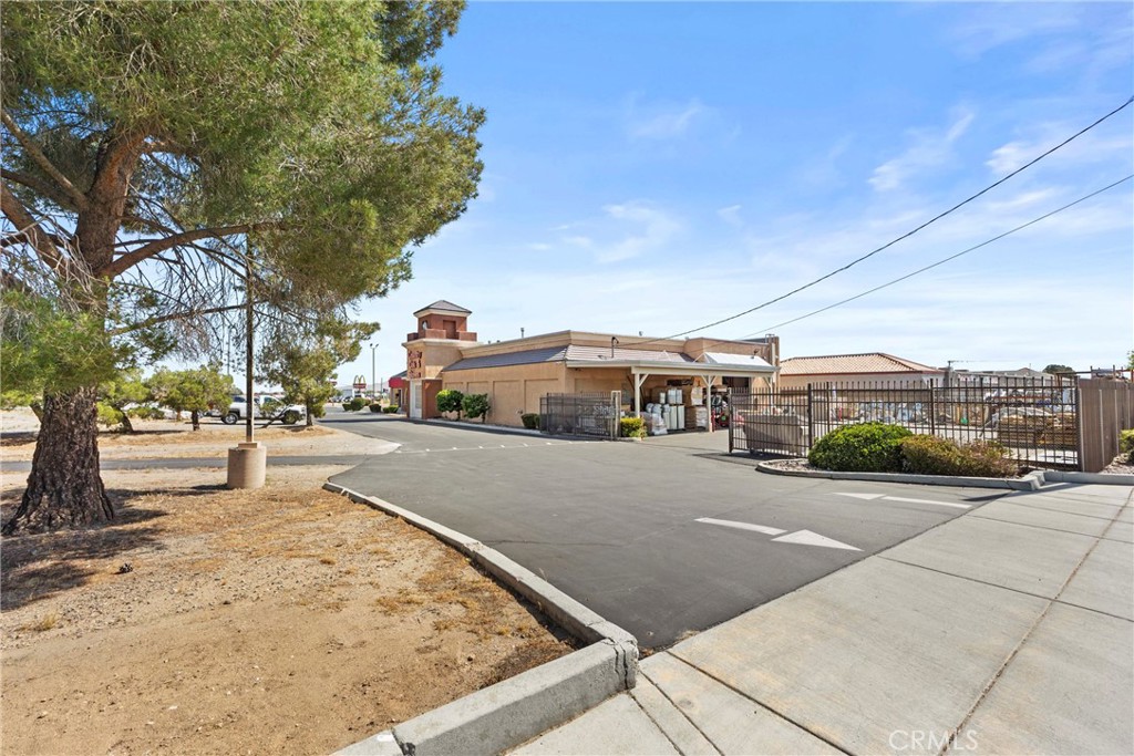 12033 Mariposa Property Photo 9