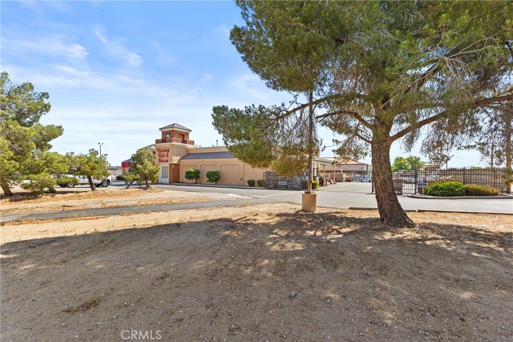 12033 Mariposa Property Photo 10