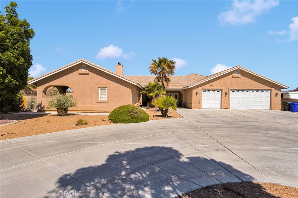 26743 Leather Property Photo 4