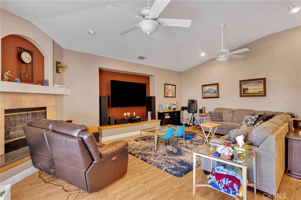 26743 Leather Property Photo 16