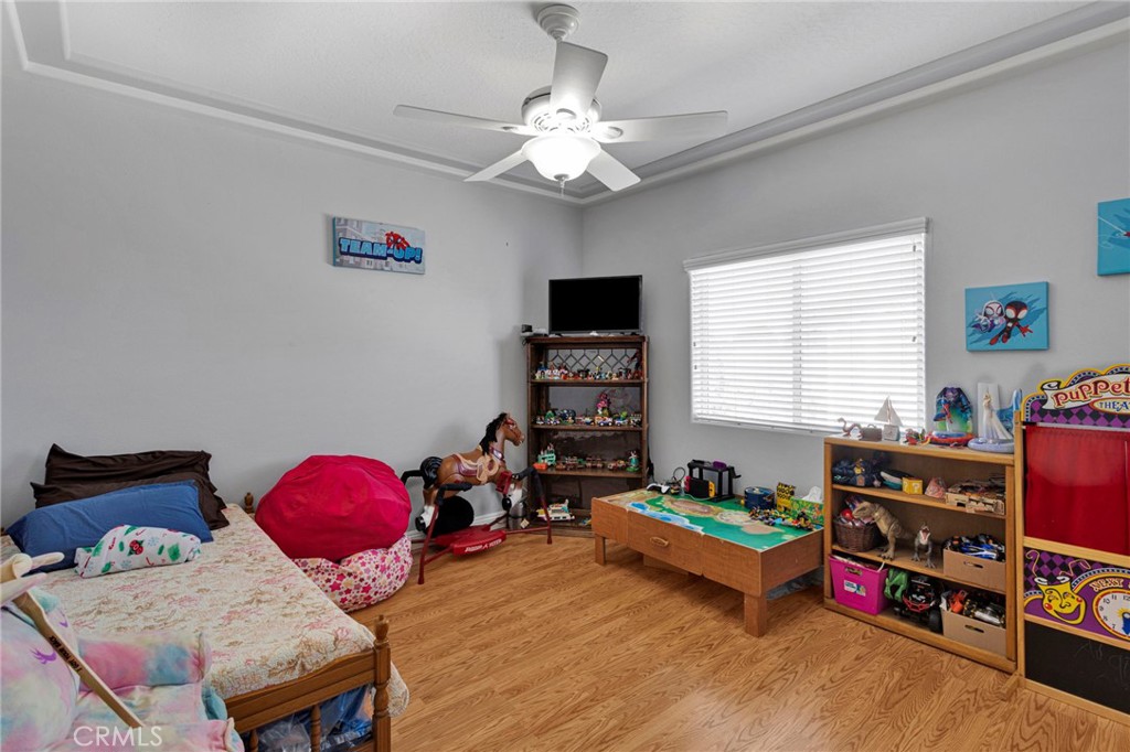 26743 Leather Property Photo 22