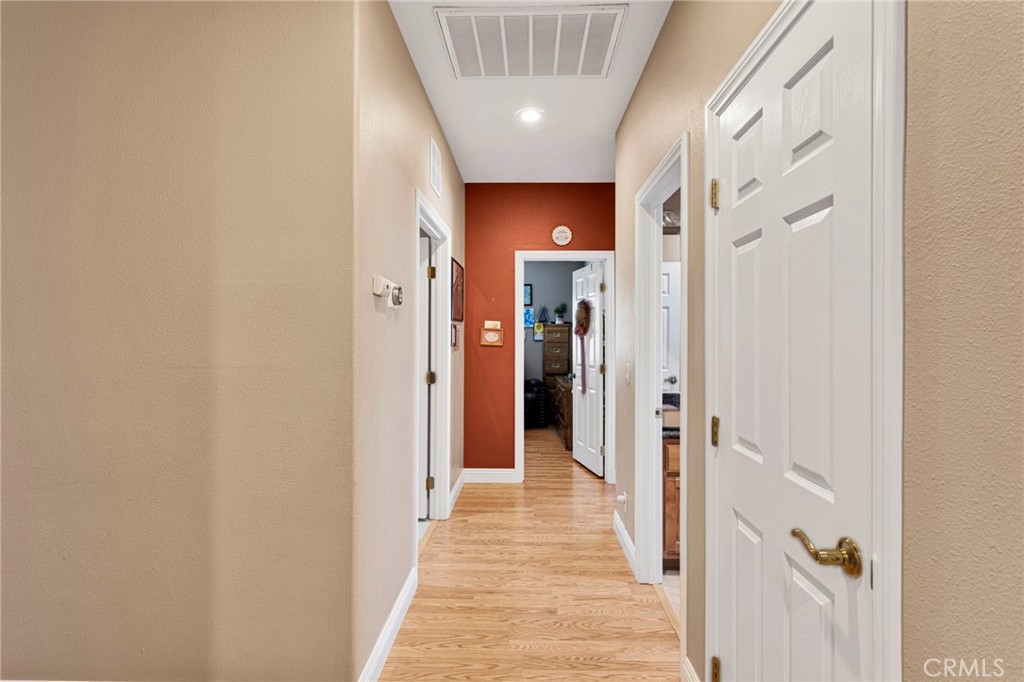 26743 Leather Property Photo 25