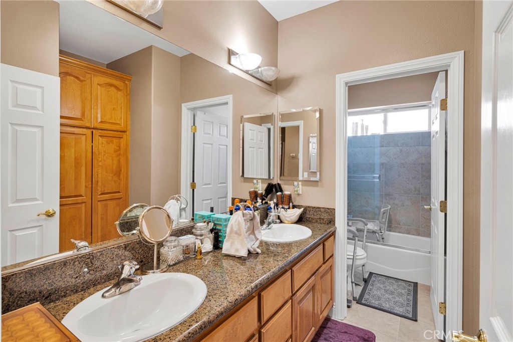 26743 Leather Property Photo 26