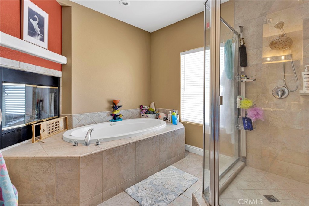26743 Leather Property Photo 32