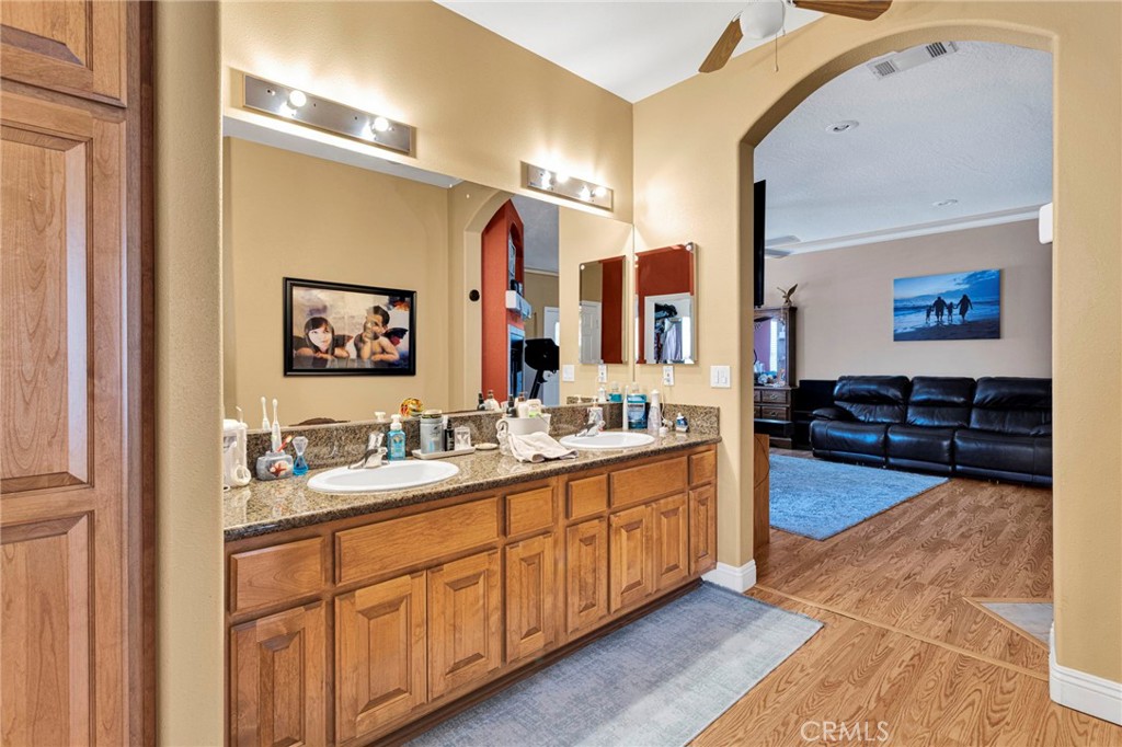 26743 Leather Property Photo 33