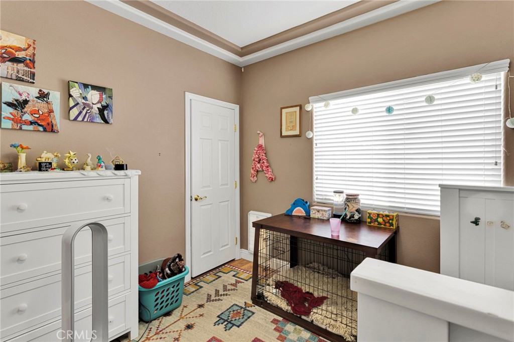 26743 Leather Property Photo 35