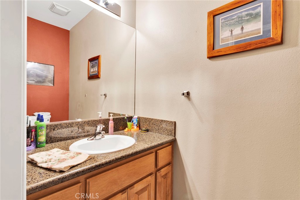 26743 Leather Property Photo 36