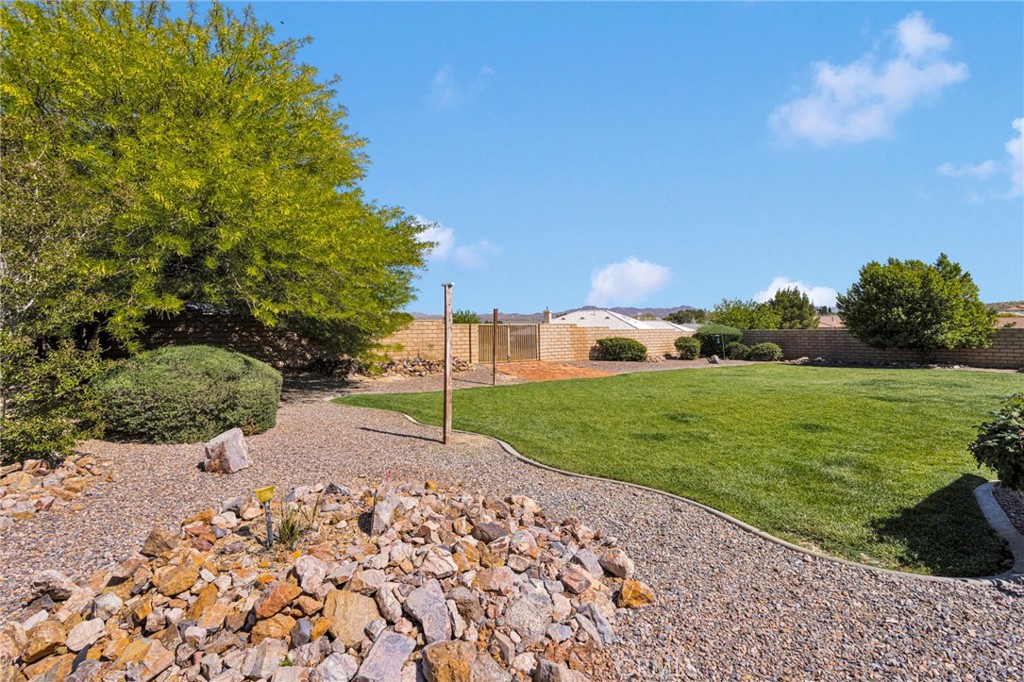 26743 Leather Property Photo 43