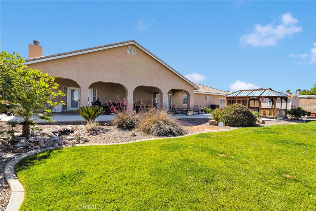 26743 Leather Property Photo 45