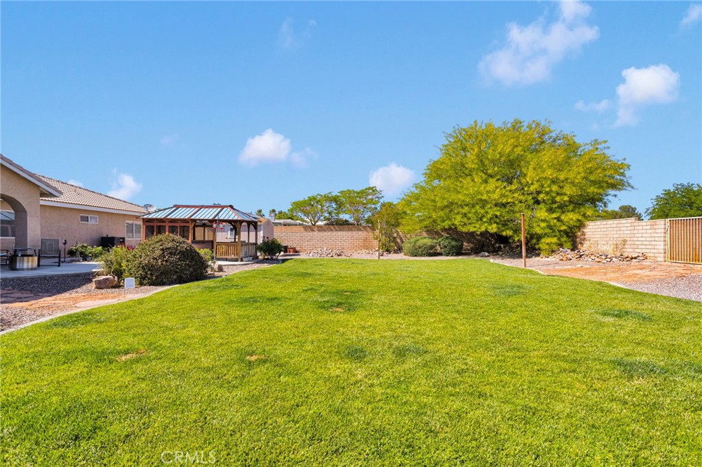 26743 Leather Property Photo 46
