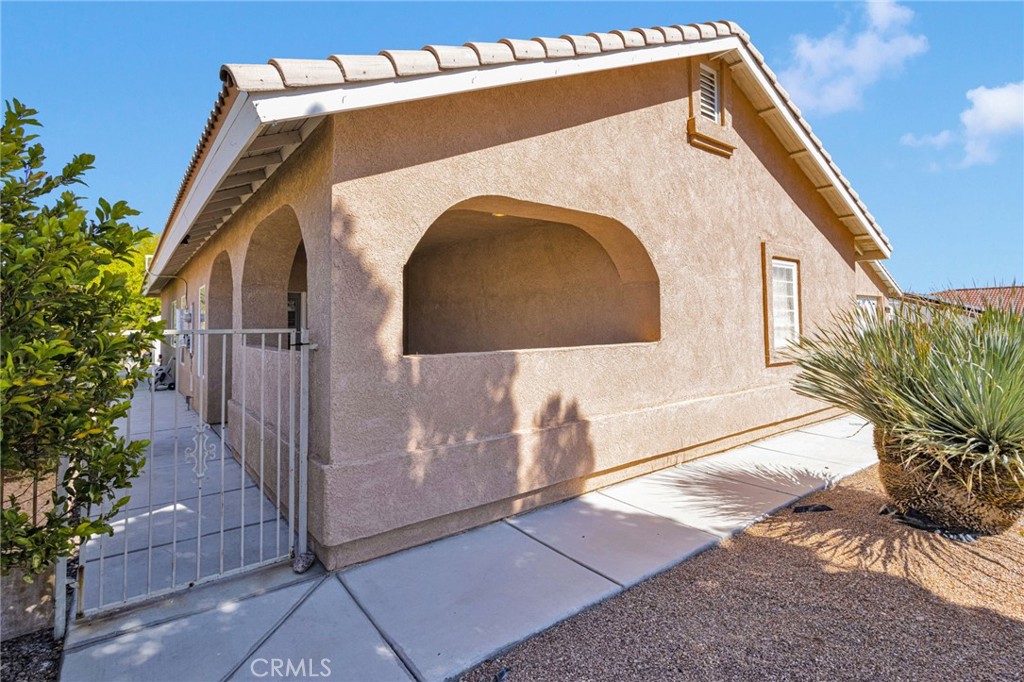 26743 Leather Property Photo 48