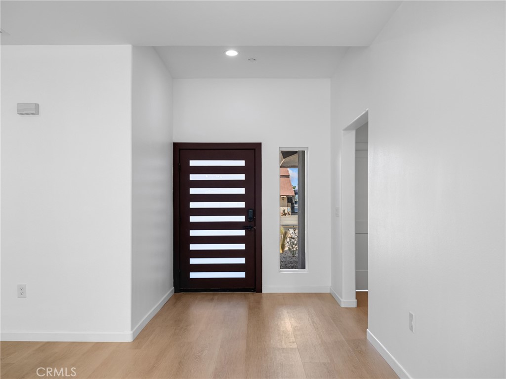13720 Spring Valley Parkway Property Photo 12