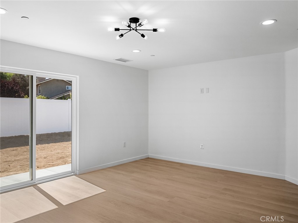 13720 Spring Valley Parkway Property Photo 15