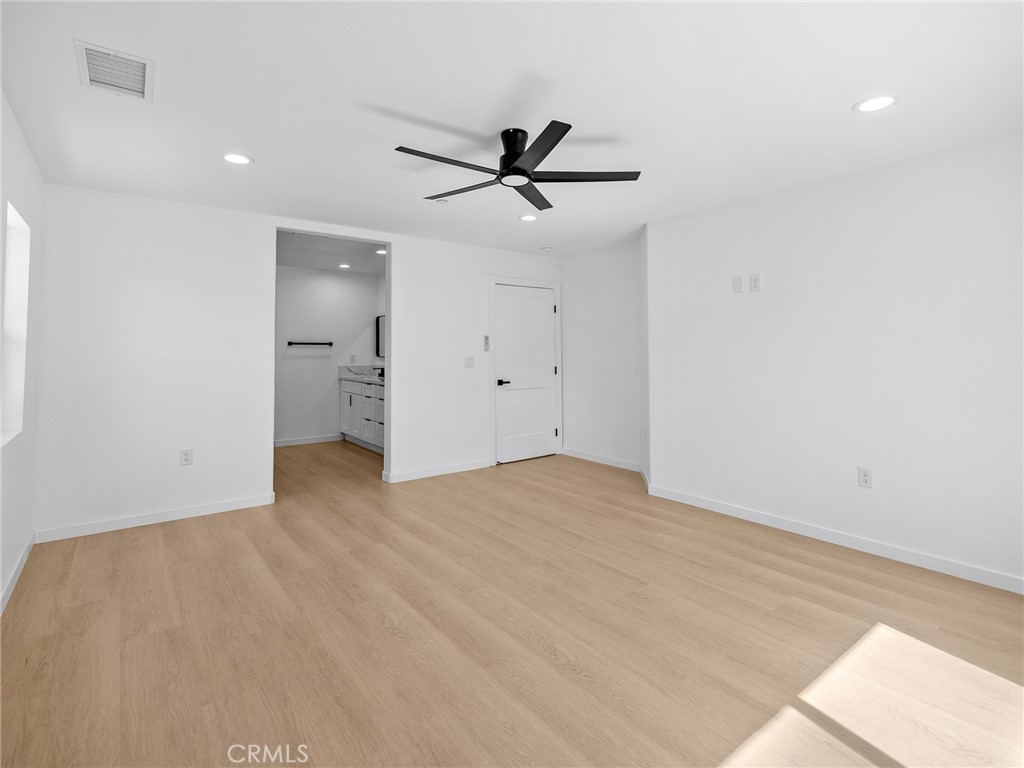 13720 Spring Valley Parkway Property Photo 19