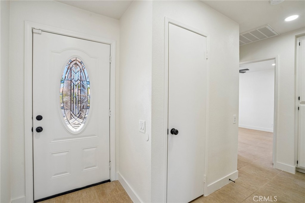 2804 E Valencia Property Photo 9