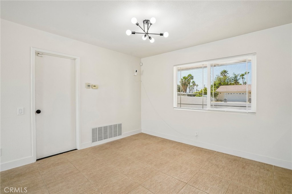 2804 E Valencia Property Photo 16