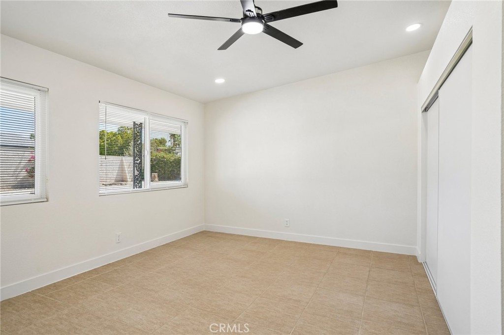 2804 E Valencia Property Photo 22