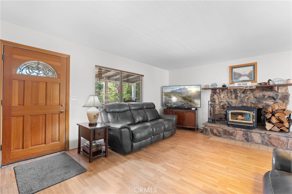 26707 Swallowhill Property Photo 6