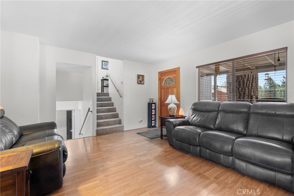 26707 Swallowhill Property Photo 7