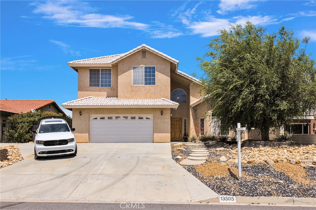 13505 Stoneridge Dr Property Photo 2