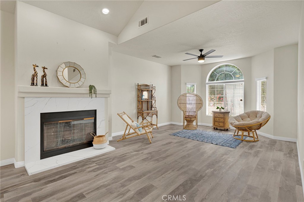 13505 Stoneridge Dr Property Photo 6