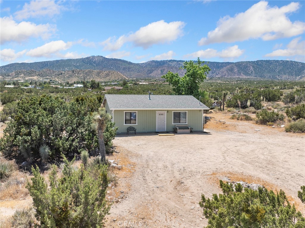565 Juniper Property Photo 1