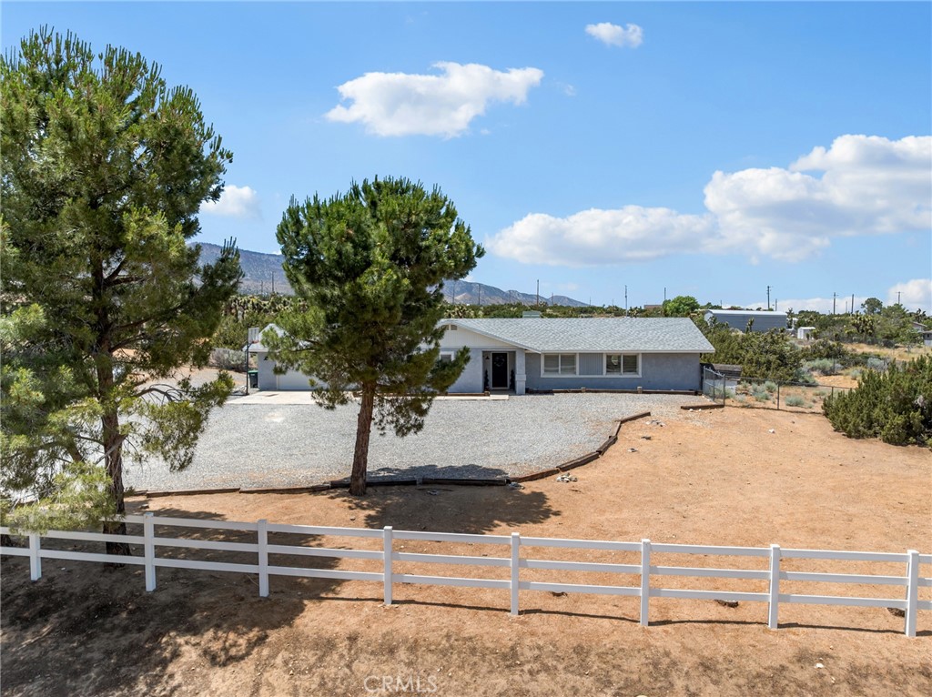 9240 Avalon Property Photo 1